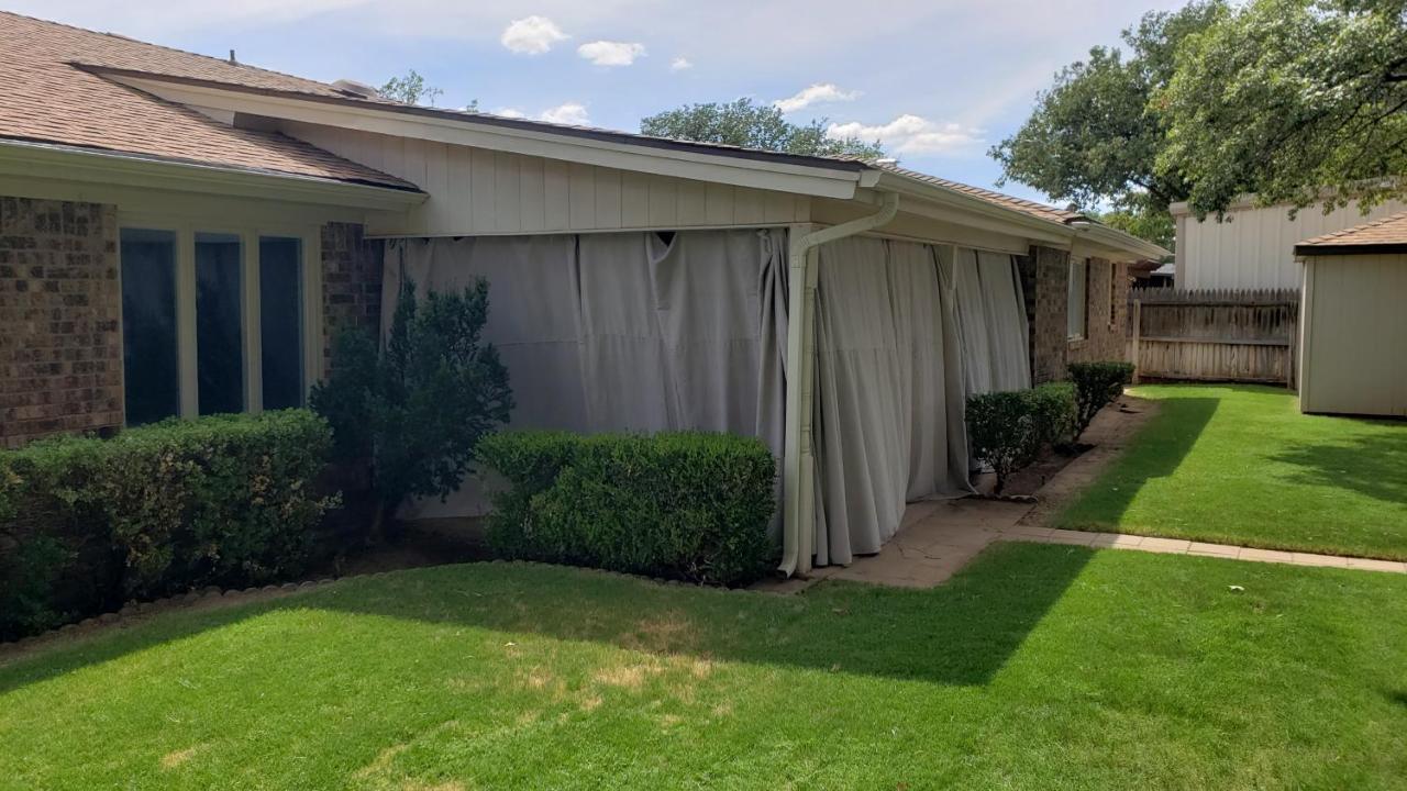 Hot Tub, Privacy, Sleeps 11 & Tons Of Space! Lubbock Exteriör bild